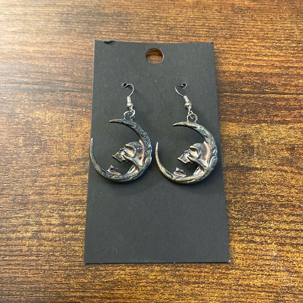 Skull and Moon dangle earrings